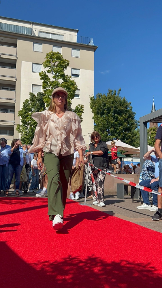 Ichi Hose und verschiedene tolle Blusen 