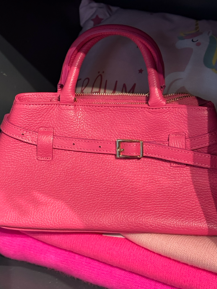 Neue kleine Taschen Echt Leder perfekt zur neuen Mode Euro 49,50 