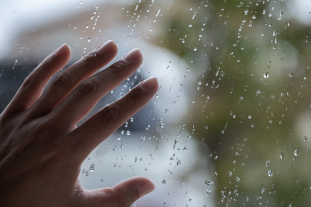 大雨・気圧変化で起こる不調に整体でアプローチ｜東戸塚はくば整骨院の専門ケア
