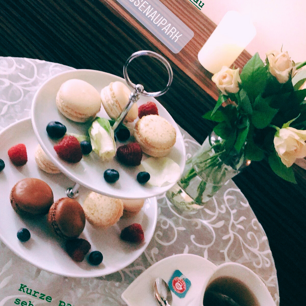 Wellness-Snack mit Macarons und Tee im Day Spa am Rosenaupark Nürnberg