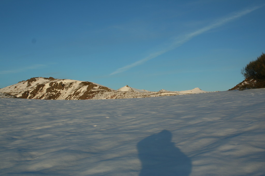 Los tres picos desde Murias.