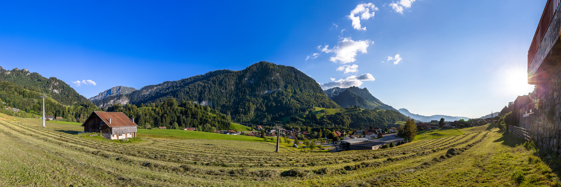 La vue depuis la terrasse, un panorama bien dégagé