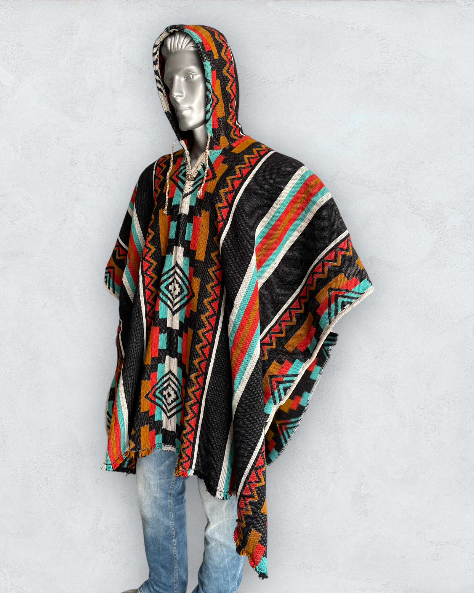 https://www.andean-style.com/thick-ponchos/