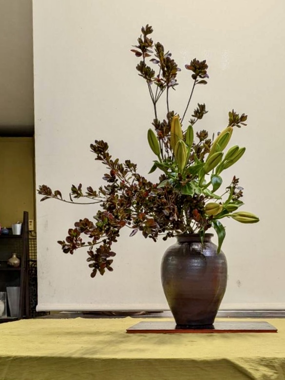 華道則天門で使う花を支える花留め蟹金属製 華道則天門で使う花を支える蟹留め 金属製 華道則天門で