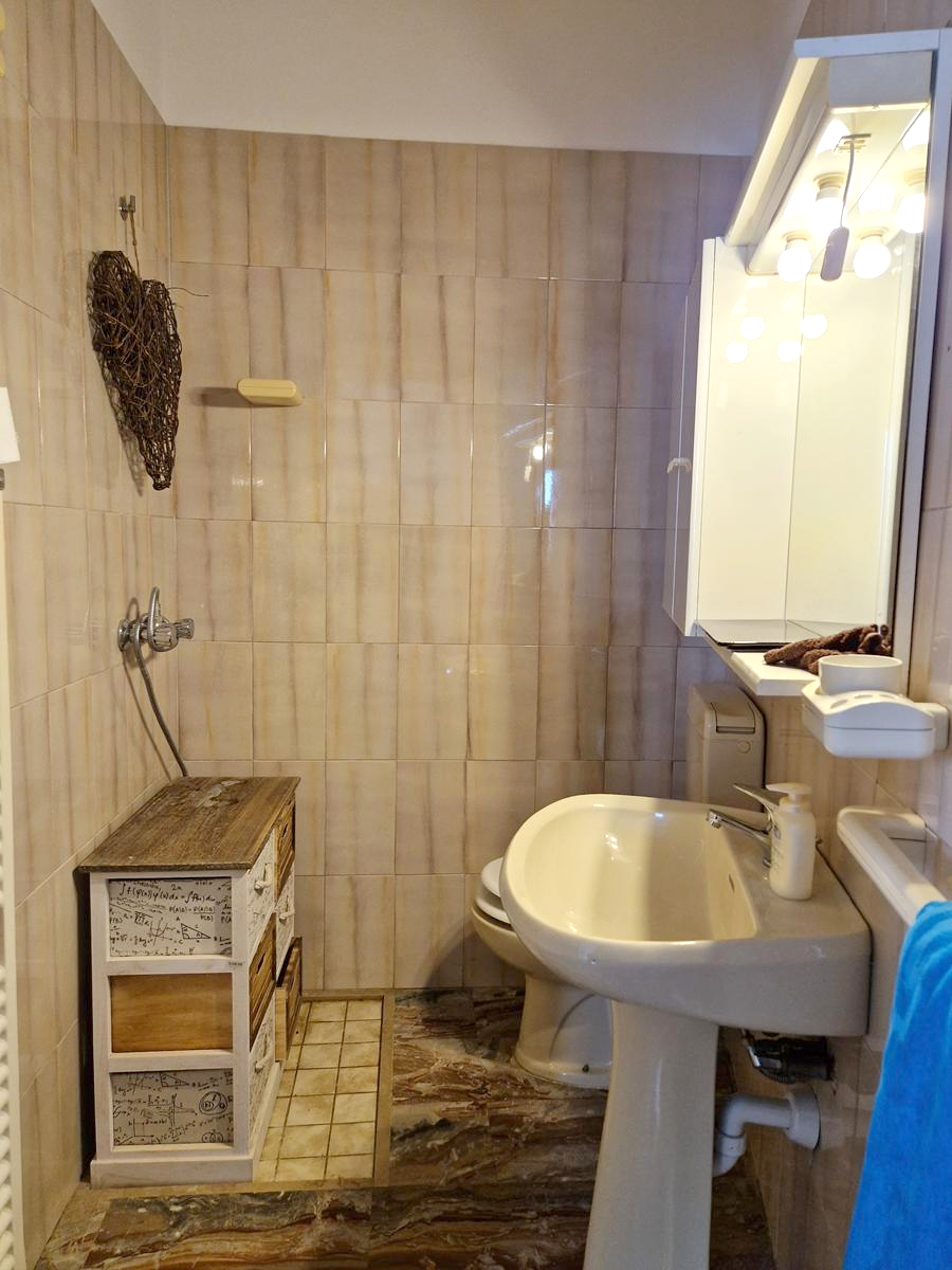 Bagno di servizio PT