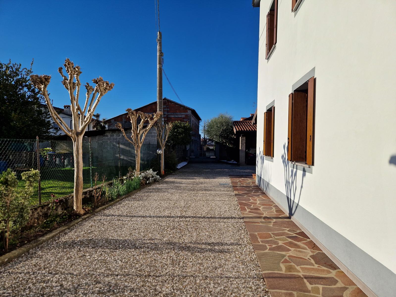 Esterno villa bifamiliare