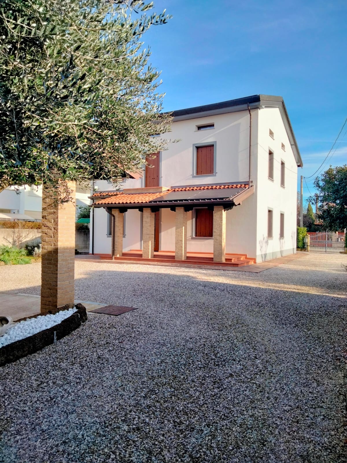 Esterno villa bifamiliare