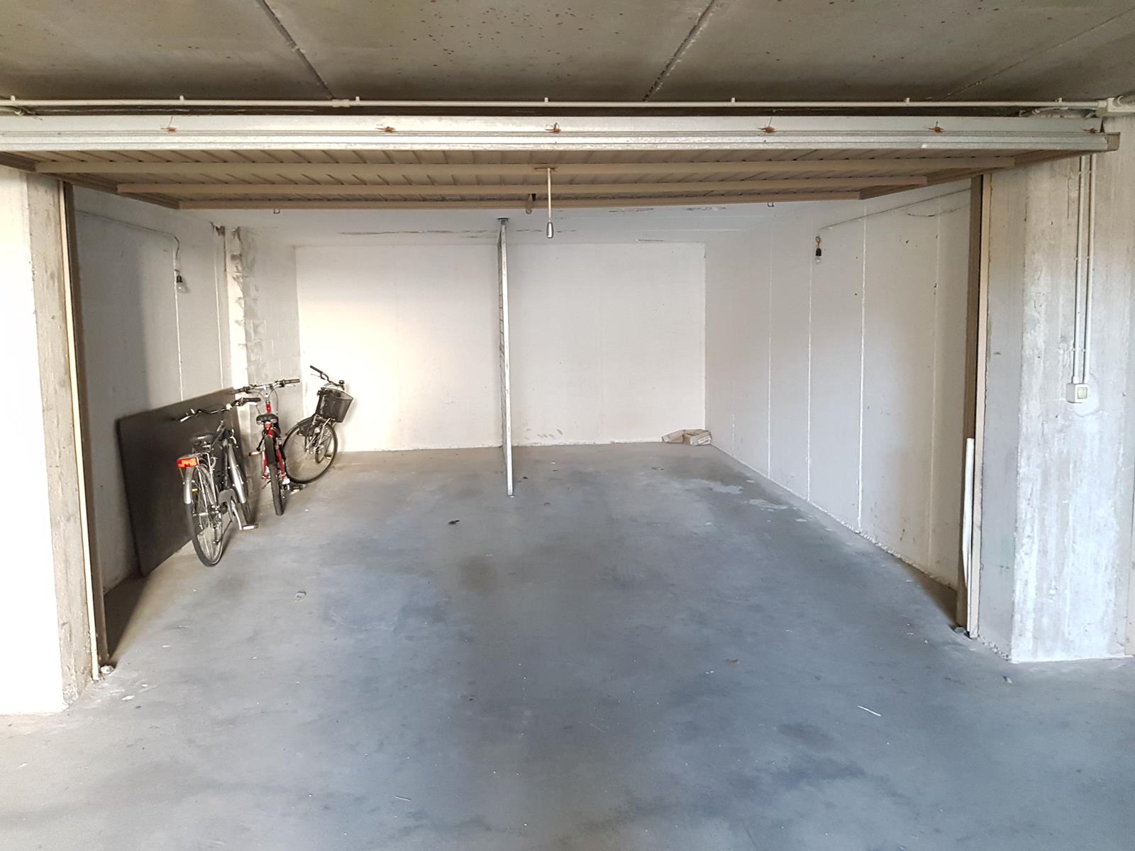 Garage porzione destra