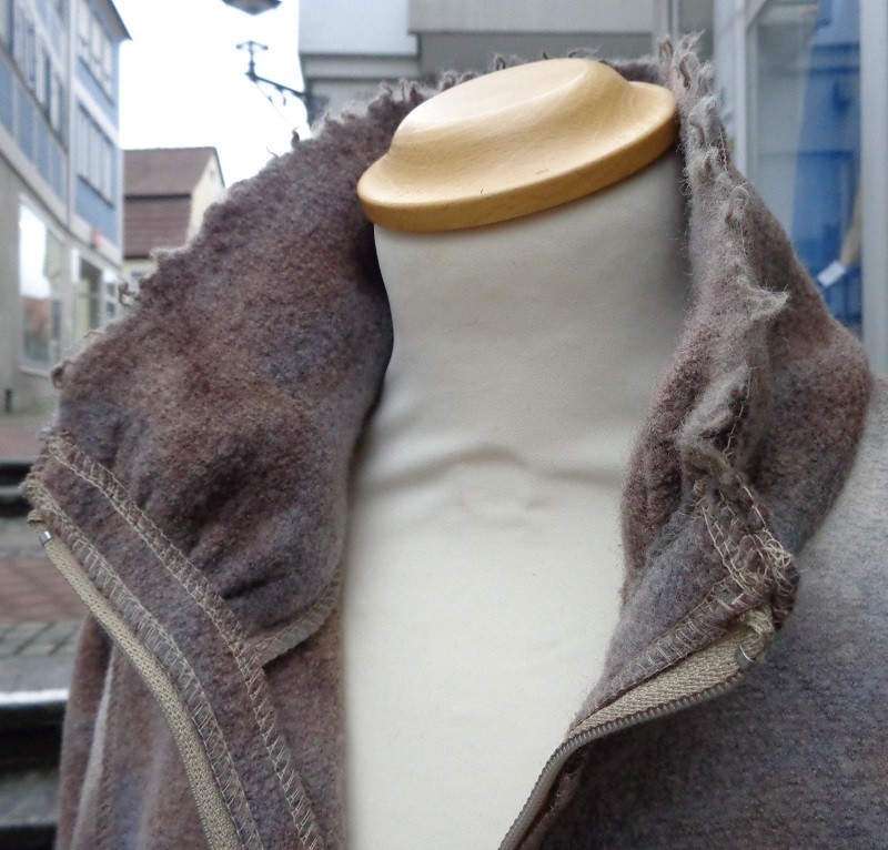 Kragen - Warme Jacke aus italienischem gebatiktem Walkloden