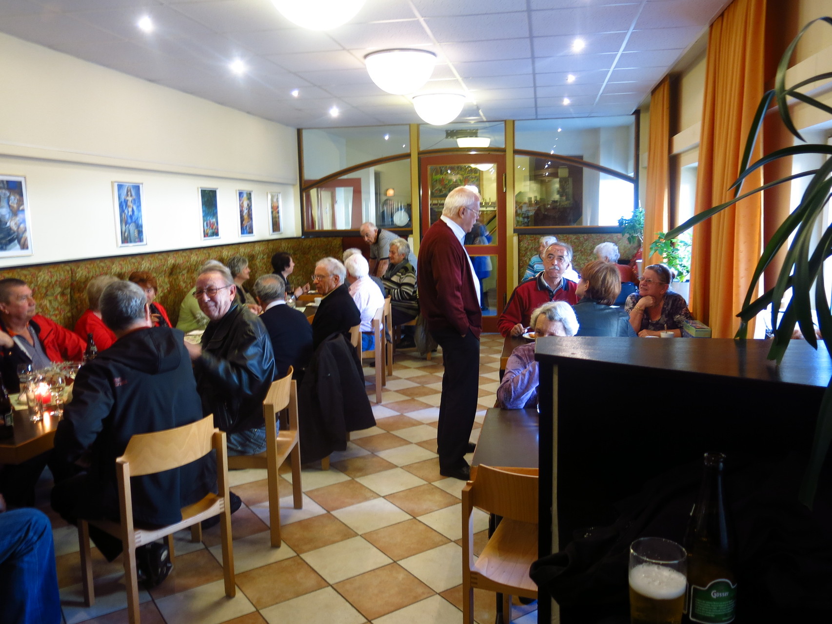 Cafeteria sonntags nach dem Gottesdienst