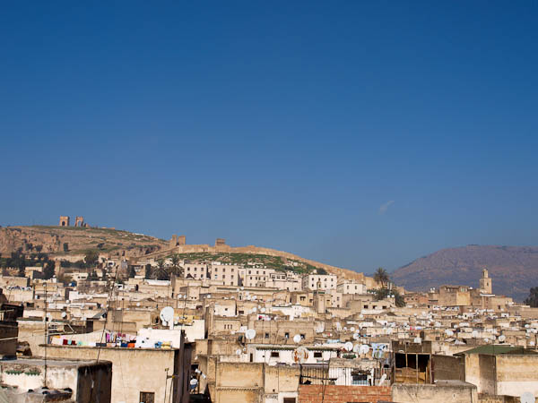 Karawanserei Fondouk el-Nejjarine - Blick auf Fes von Dachterrasse