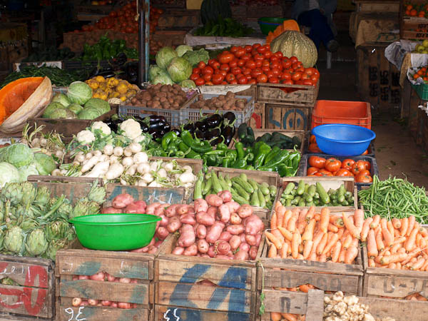 Moulay Idris - Gemüsestand am Straßenrand