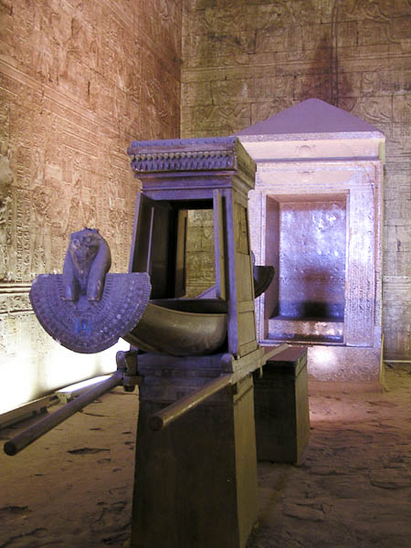 Horus Tempel von Edfu - Barke