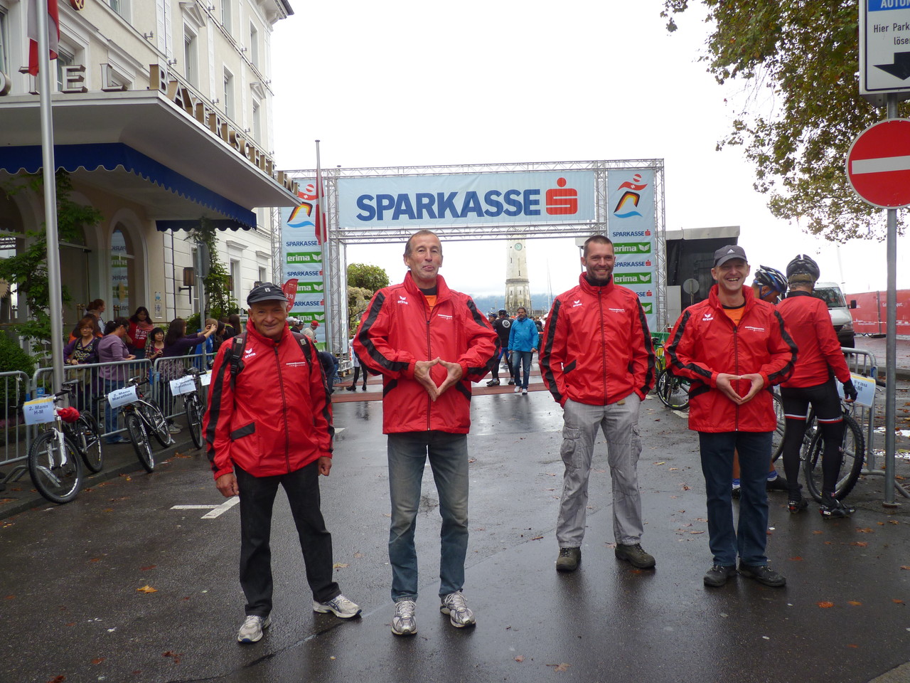 unsere Helfer beim Start