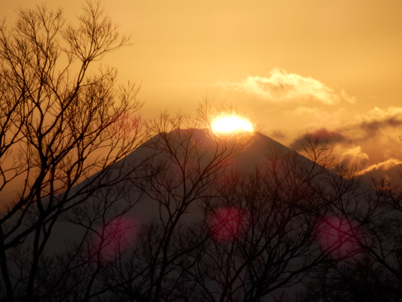 山頂に運ぶ太陽 P1140616.JPG