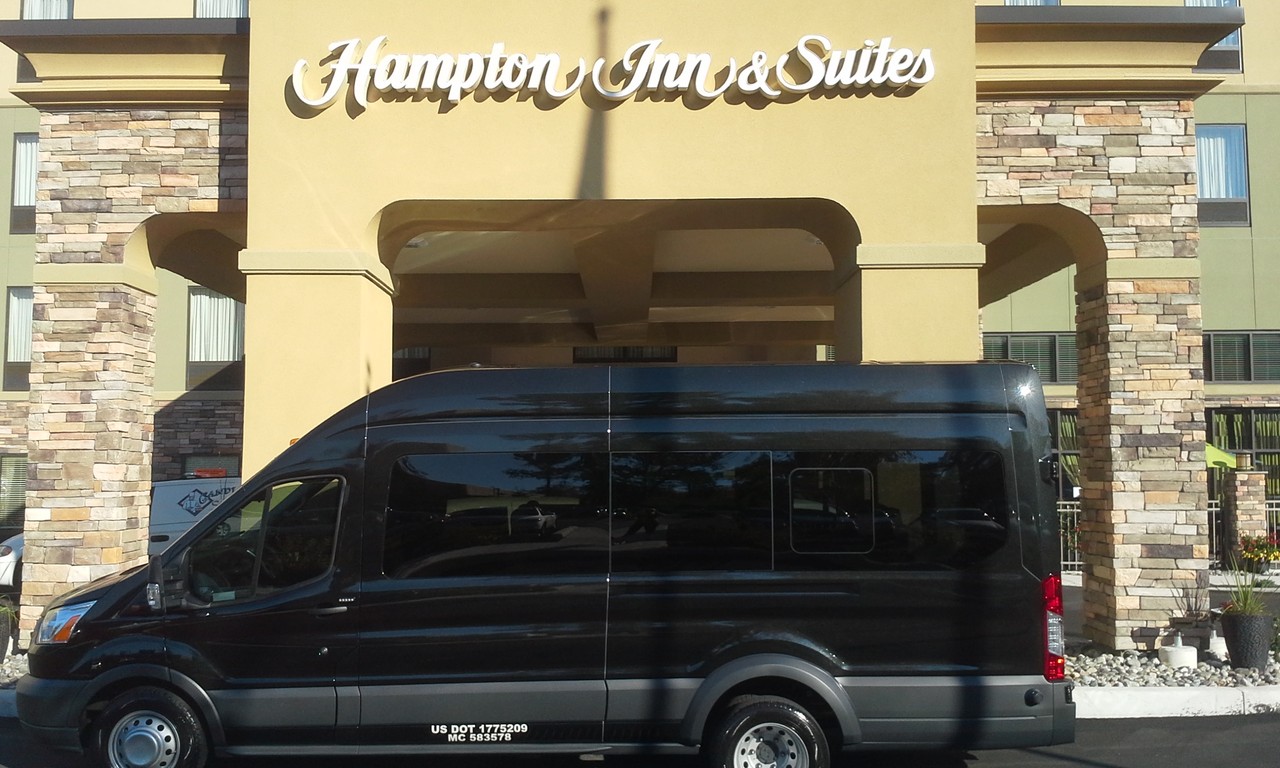 Links to Friends Baldwin Limousines in the Pocono Mountains