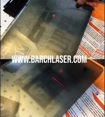 grabado laser sobre plasticos semitransparantes