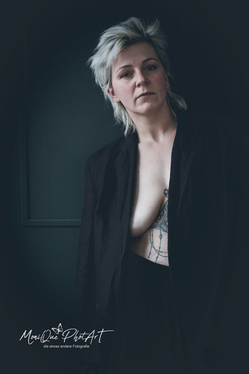 all rights: @moniquephotart