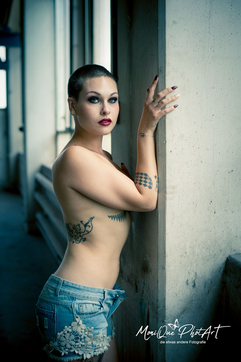 all rights: @moniquephotart