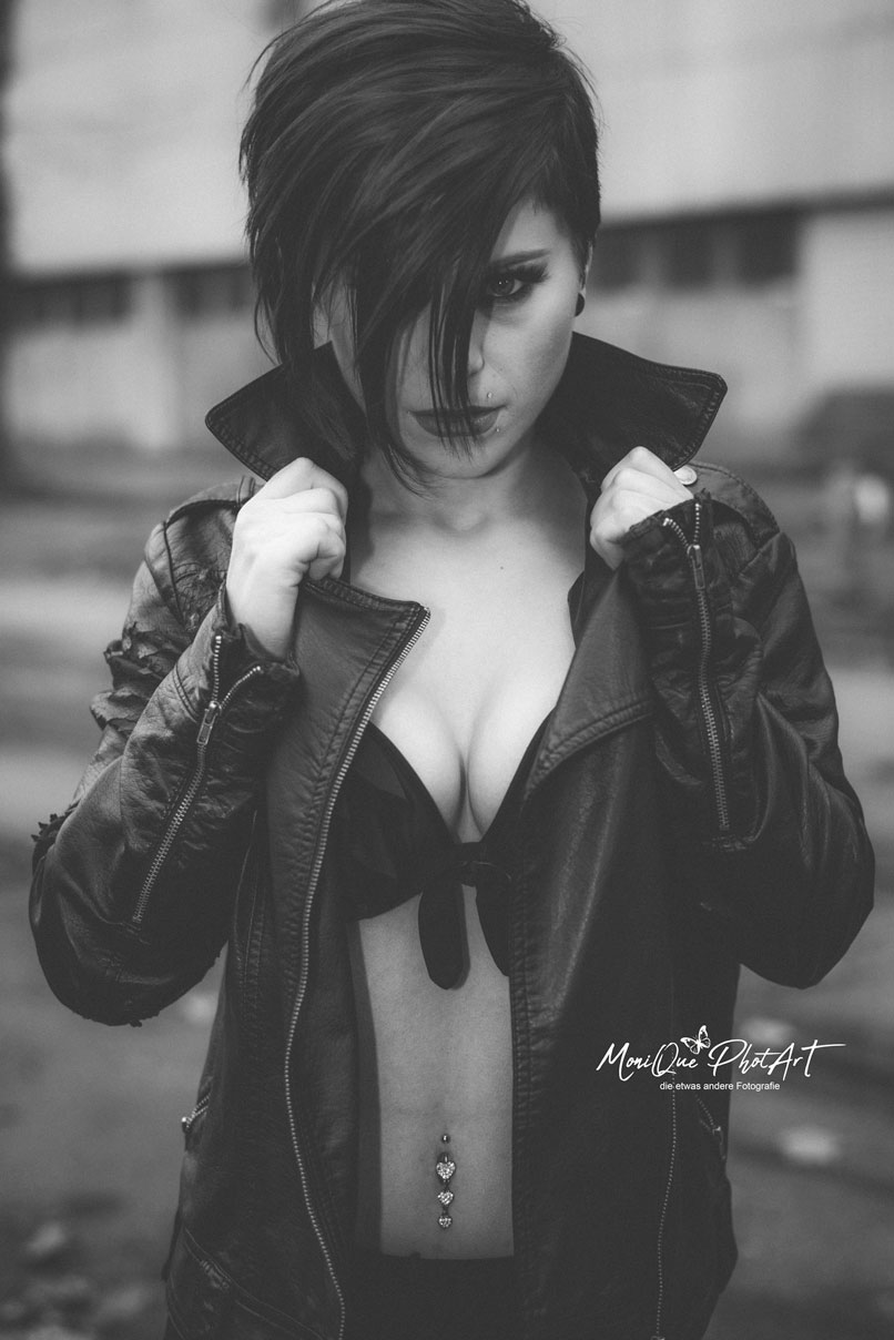 all rights: @moniquephotart