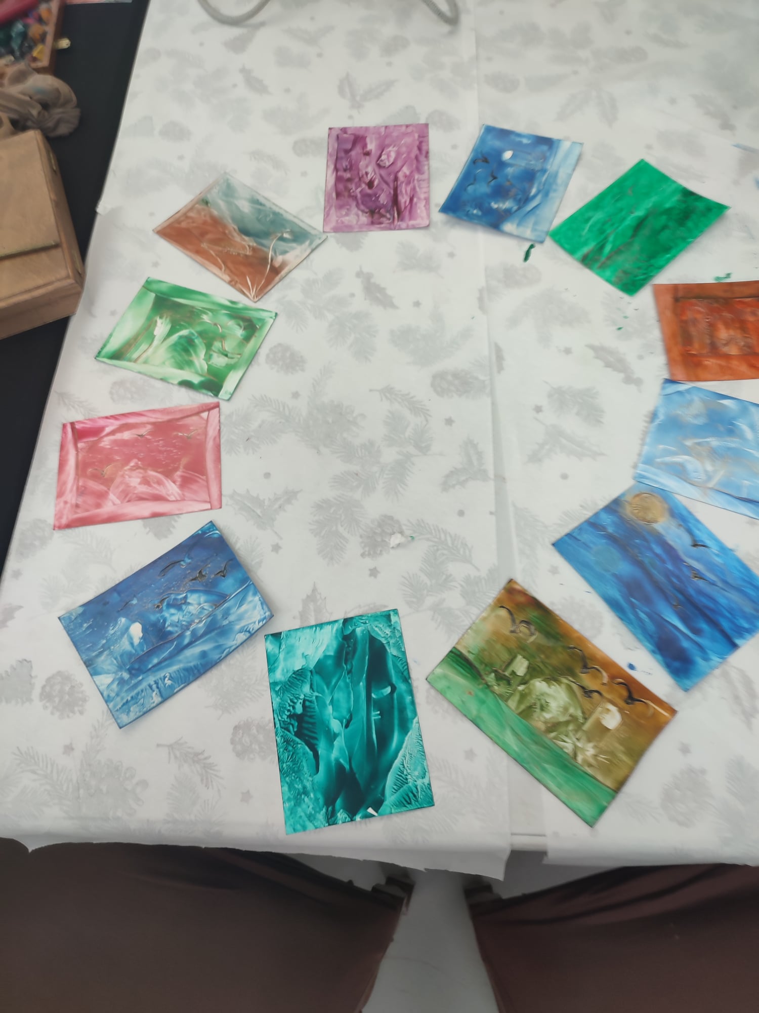 atelier peinture à la cire créations du groupe 1