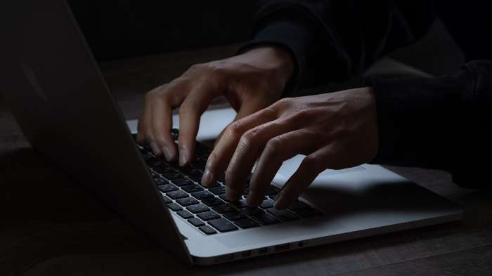 西海市、公式サイト・SNSの偽物に注意喚起 長崎通信社