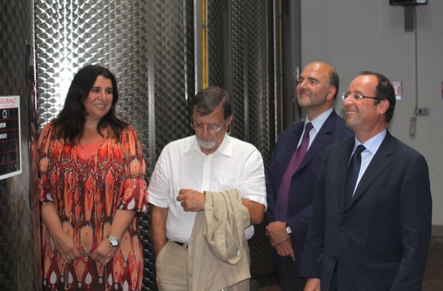 Visite des cuves de stockage de l'huile à la coopérative