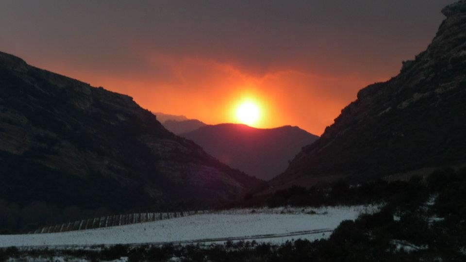 Superbe coucher de soleil sur un champ de neige côte Ouest (Annick Costa)