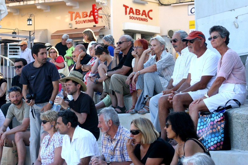 A l'amphithéâtre, un public ravi du spectacle