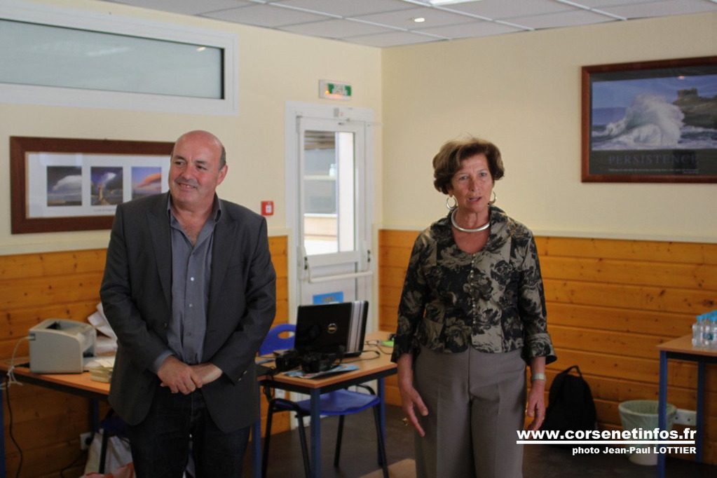 Leo Battesti président de la ligue corse d'échecs et Françoise Sévéon, adjointe au maire de Calvi