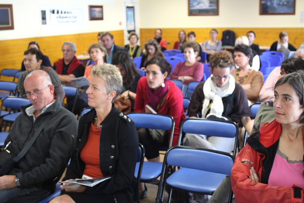 Le public à la conférence sur les différentes missions des eco-organismes