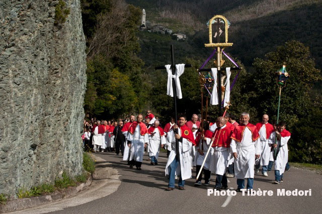Soit dans les églises