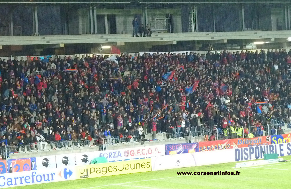 Timizzolu en… "rouge et bleu'