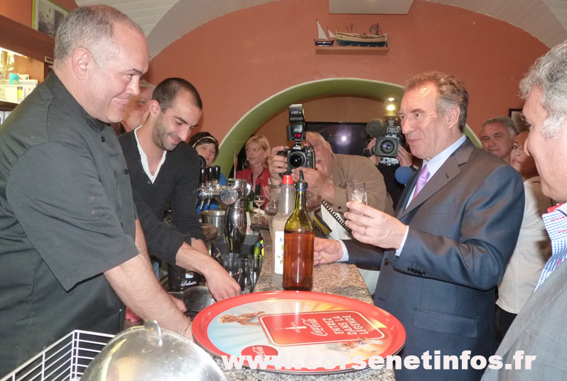 L'heure de l'apéritif chez "Pigalle"