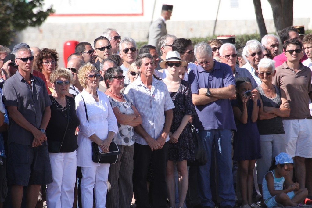 La foule a suivi avec beaucoup de recueillement la cérémonie