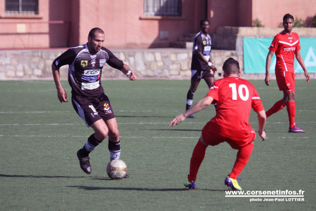 Quadruplé pour Foued Kahlaoui
