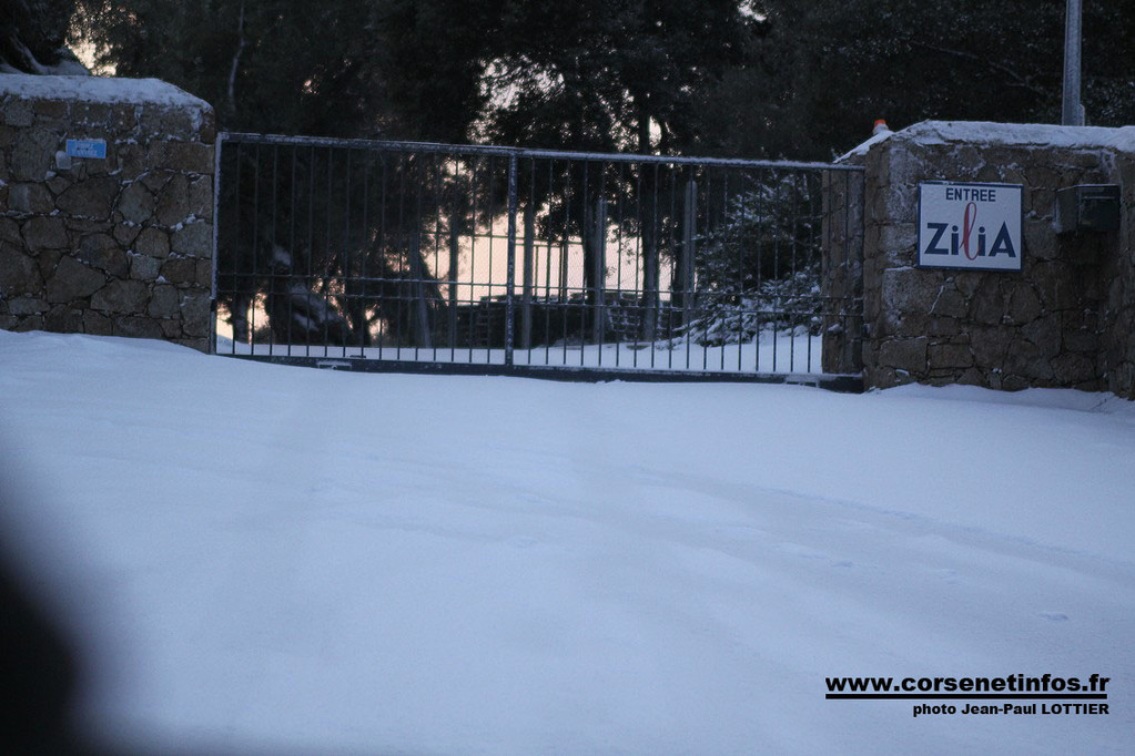 L'entrée de l'usine des eaux de Zilia