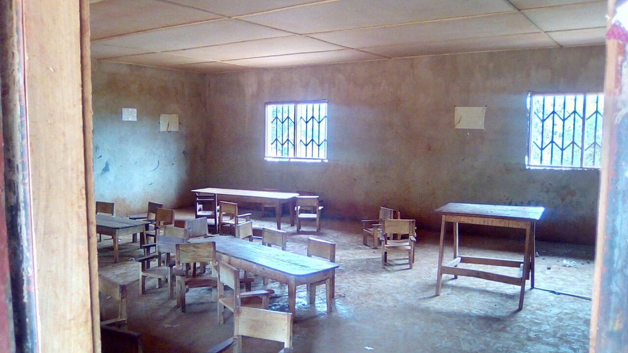 Cameroun. Rénovation d'une école primaire de la mission catholique de Bangoua qui accueille 250 enfants