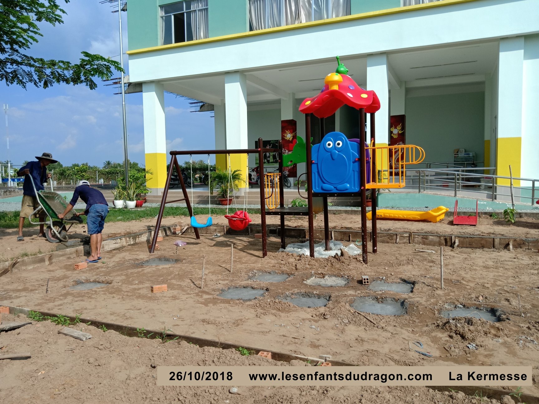 Vietnam. Association Enfants du Dragon. Financement de jeux extérieurs (photo3/3)