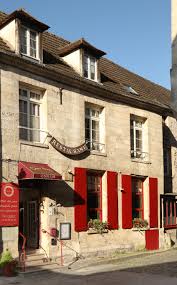 Restaurant Chez Nous à Senlis, cuisine maison dans le centre historique près de notre gîte