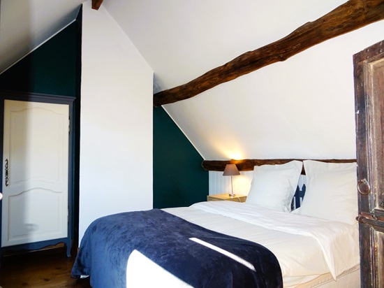 Gite au sud de l'Oise proche Senlis et Chantilly - Chambre avec vue jardin
