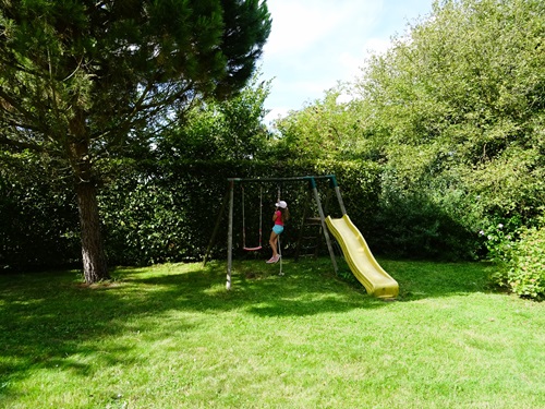 Gite Senlis avec jardin Balançoire toboggan