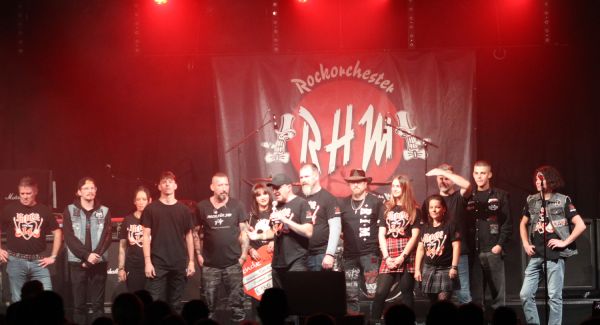 Rock für die 14 Team bei Rockorchester