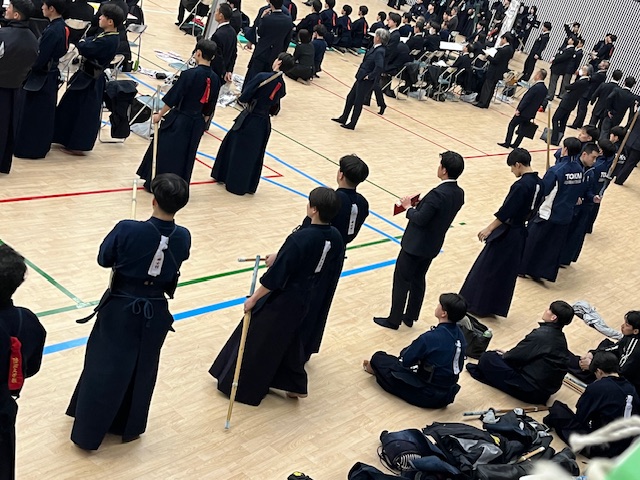 初戦を待つ選手