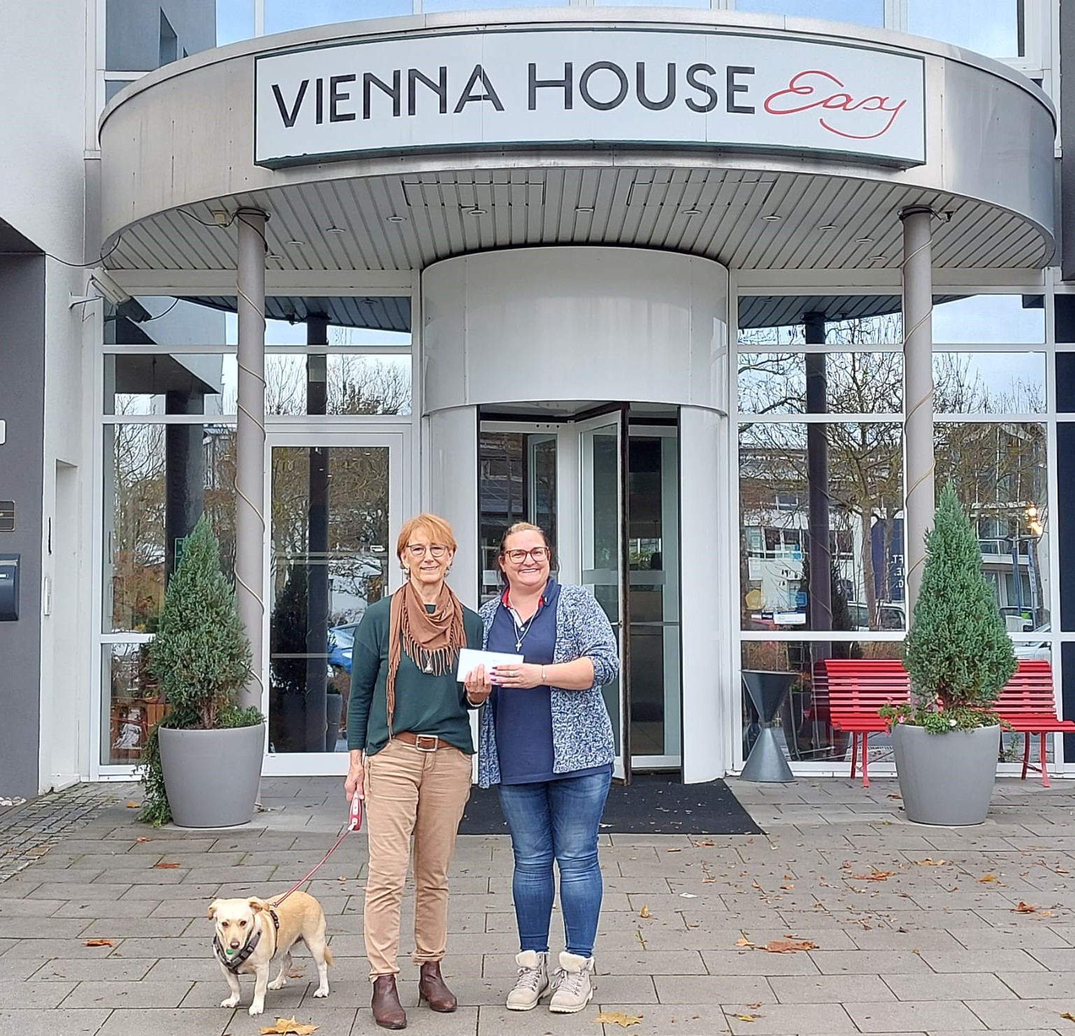 Vienna House versteigert für den guten Zweck