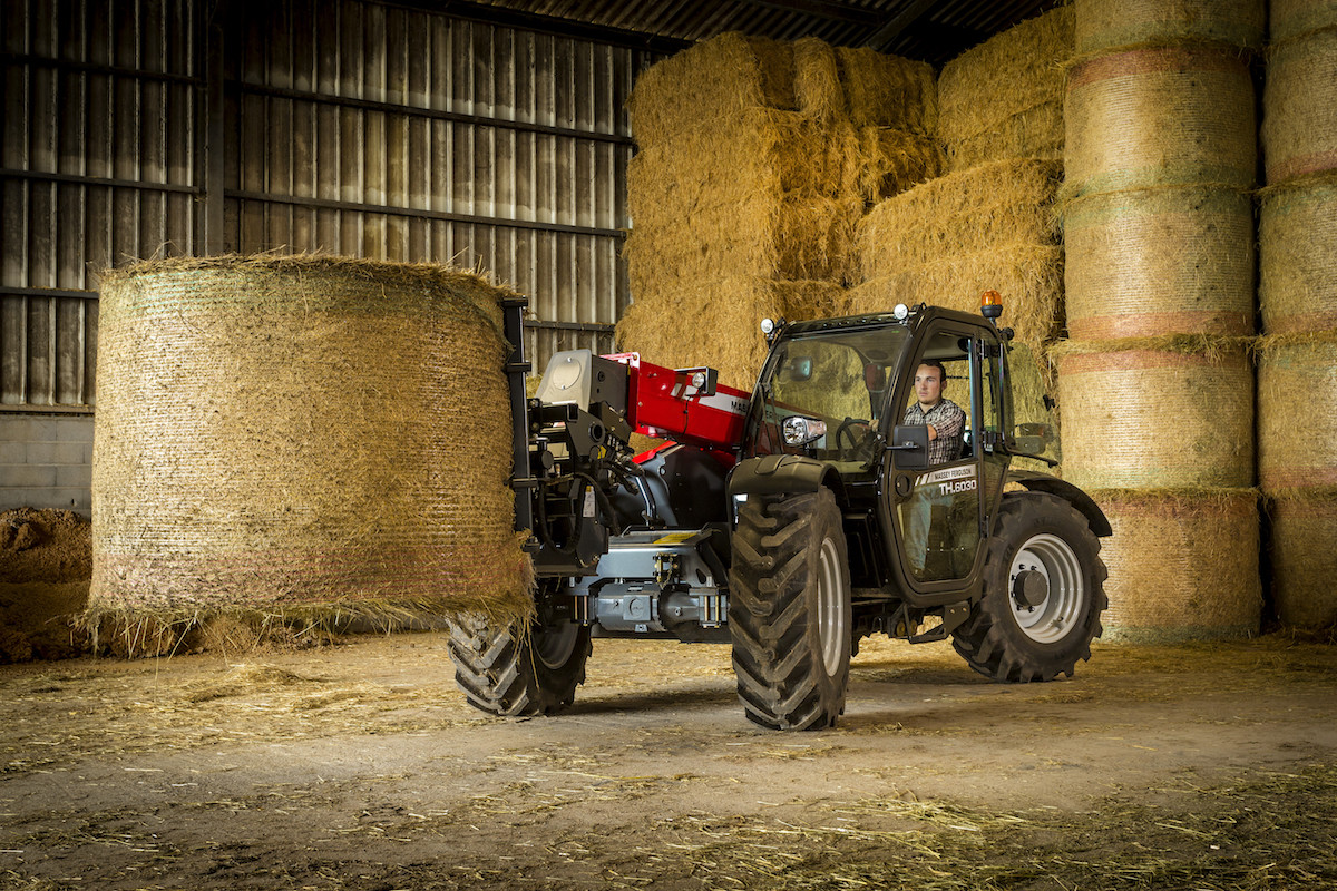 MF_TH.6030-TELEHANDLER_HAYBALES