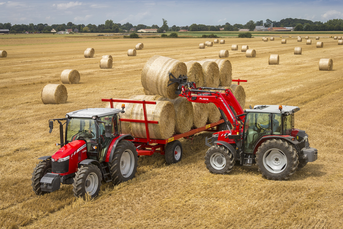 MF5709_and_MF4707_FL.3615_Bale Grab_MF5709_D4_Bale Trailer