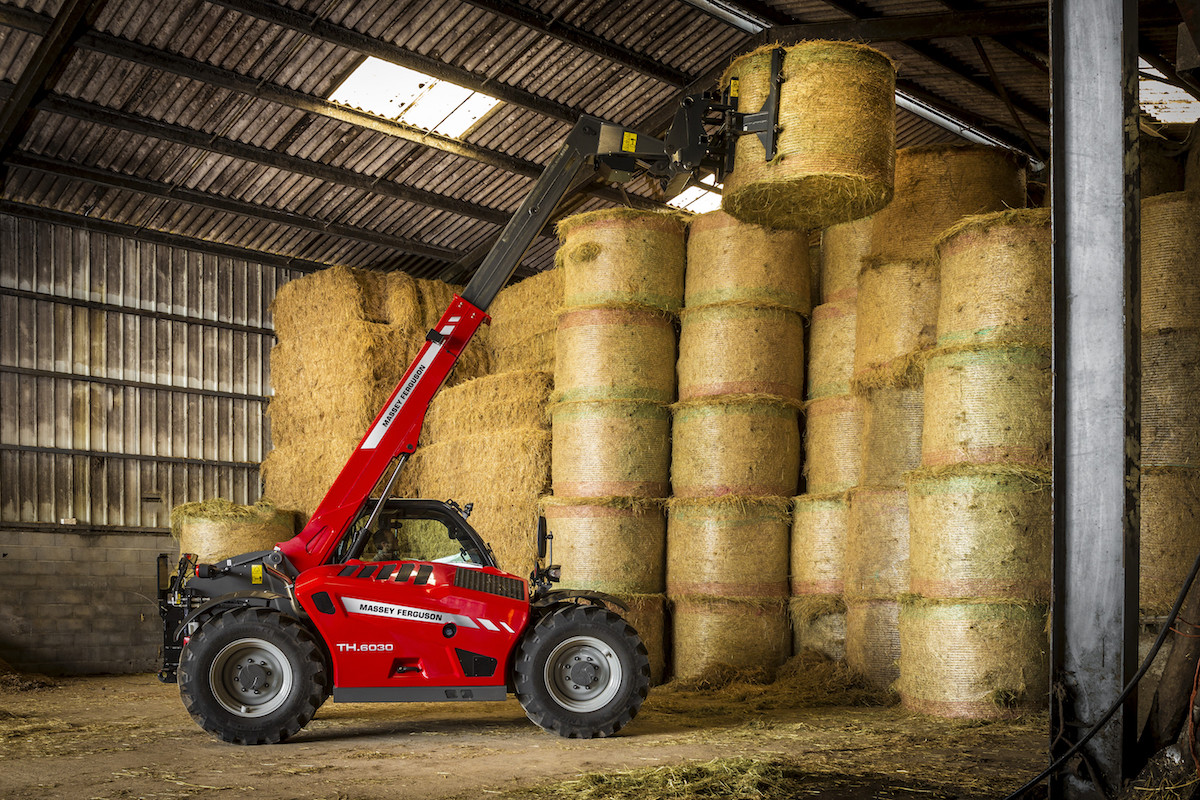 MF_TH.6030-TELEHANDLER_HAYBALES