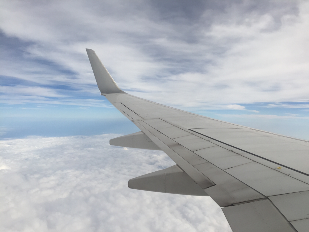 高松空港へ