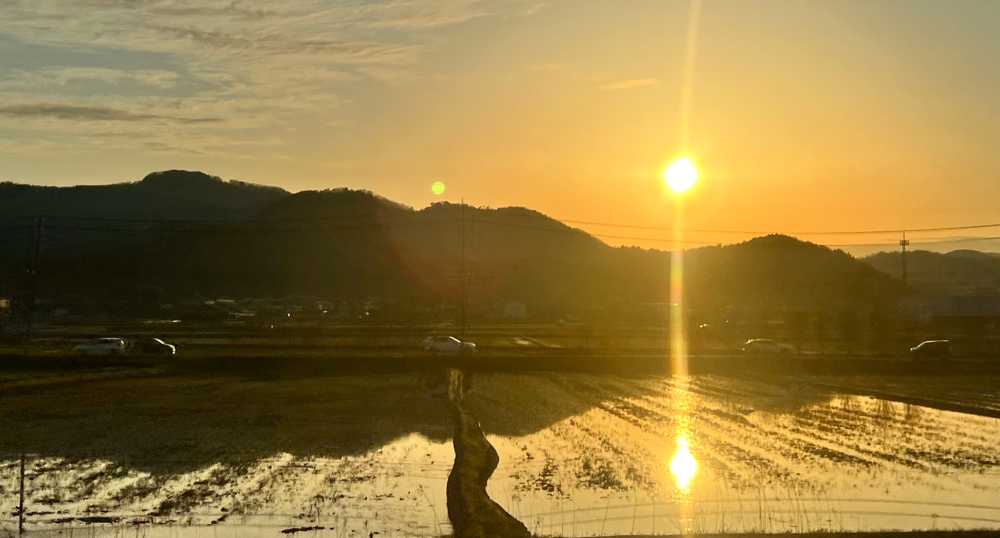 福井の夕日（車窓）